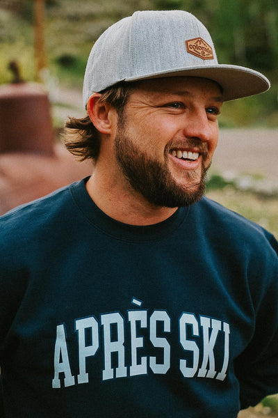 Vintage Aprés Ski Crewneck Sweatshirt