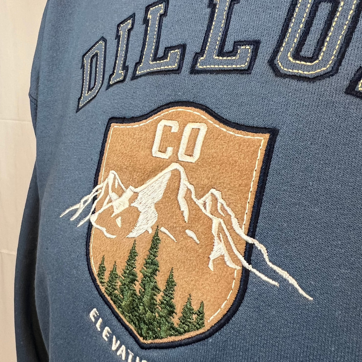 Suede Dillon Colorado Embroidery Classic Crewii